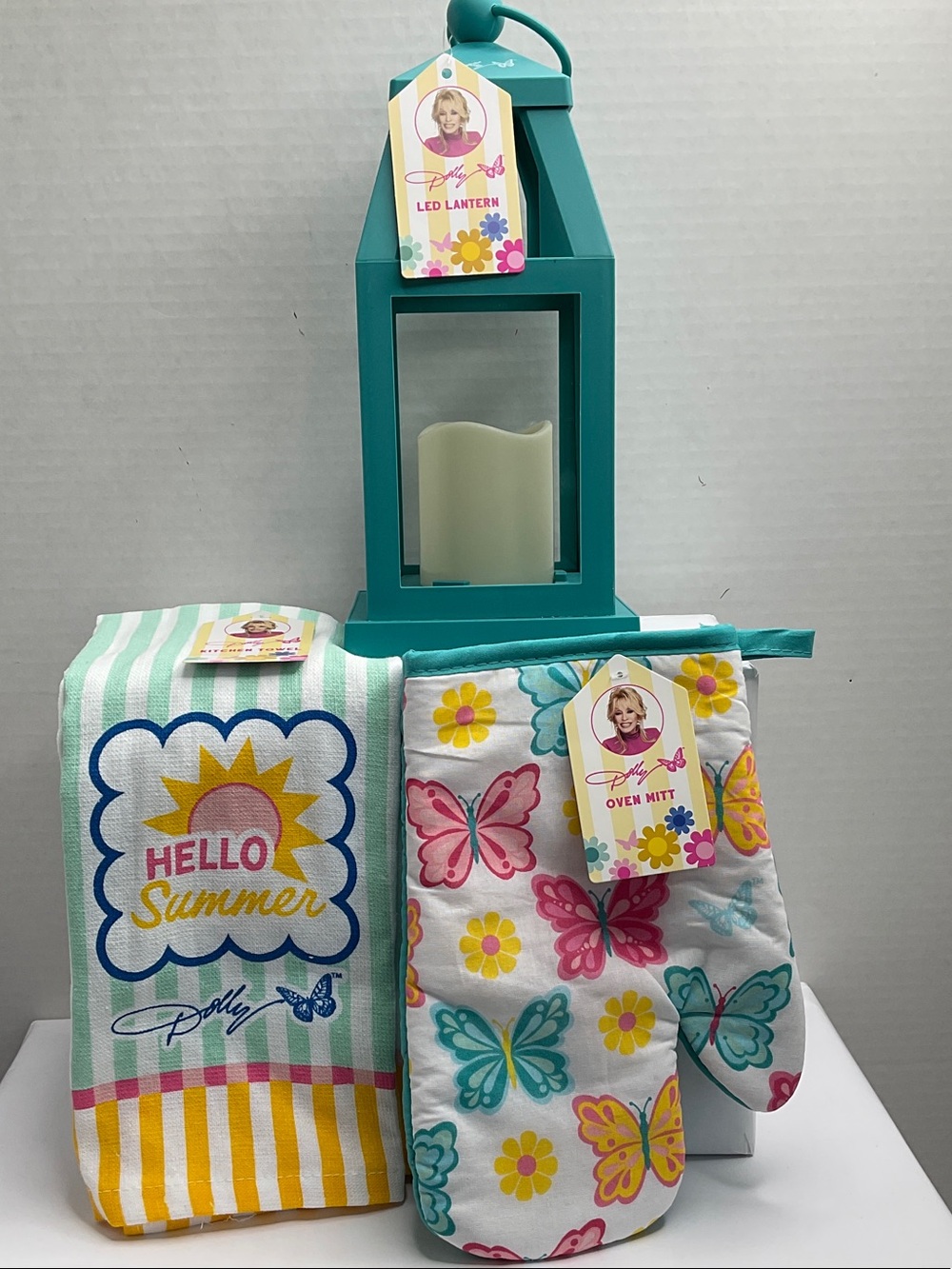 Dolly Teal Lantern with Butterfly Oven Mitt and 'Hello Summer' Kitchen Towel Set
